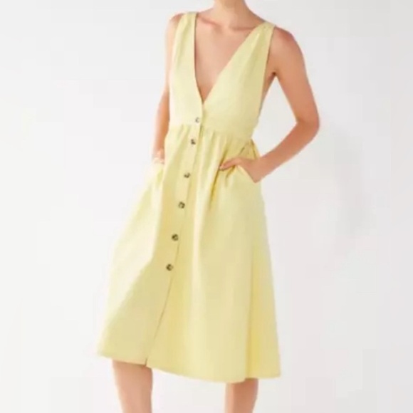 Unban Outfitters yellow denim overall dress with adjustable straps - Picture 1 of 5